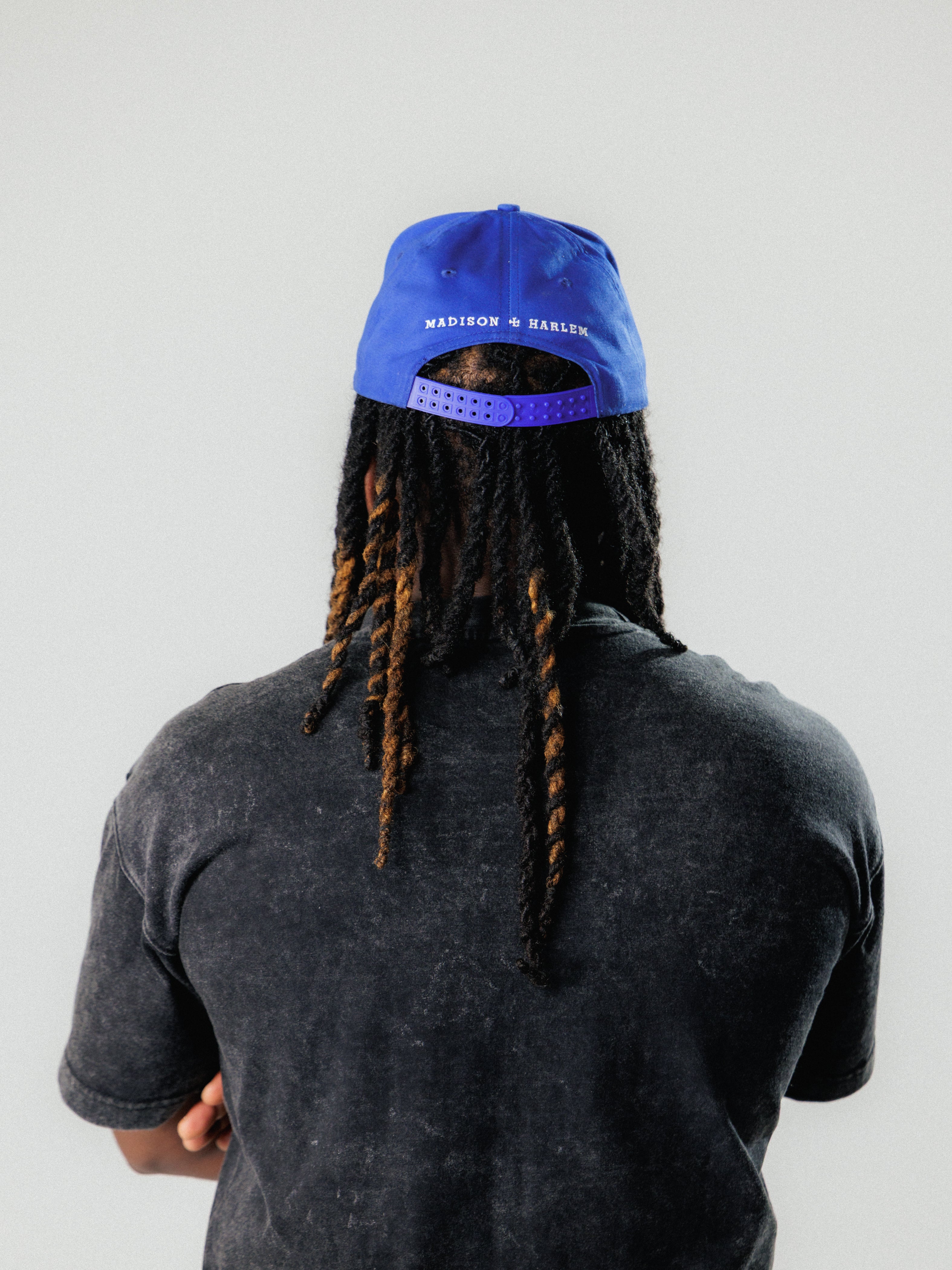 signature+.Snapback “electric boogie”