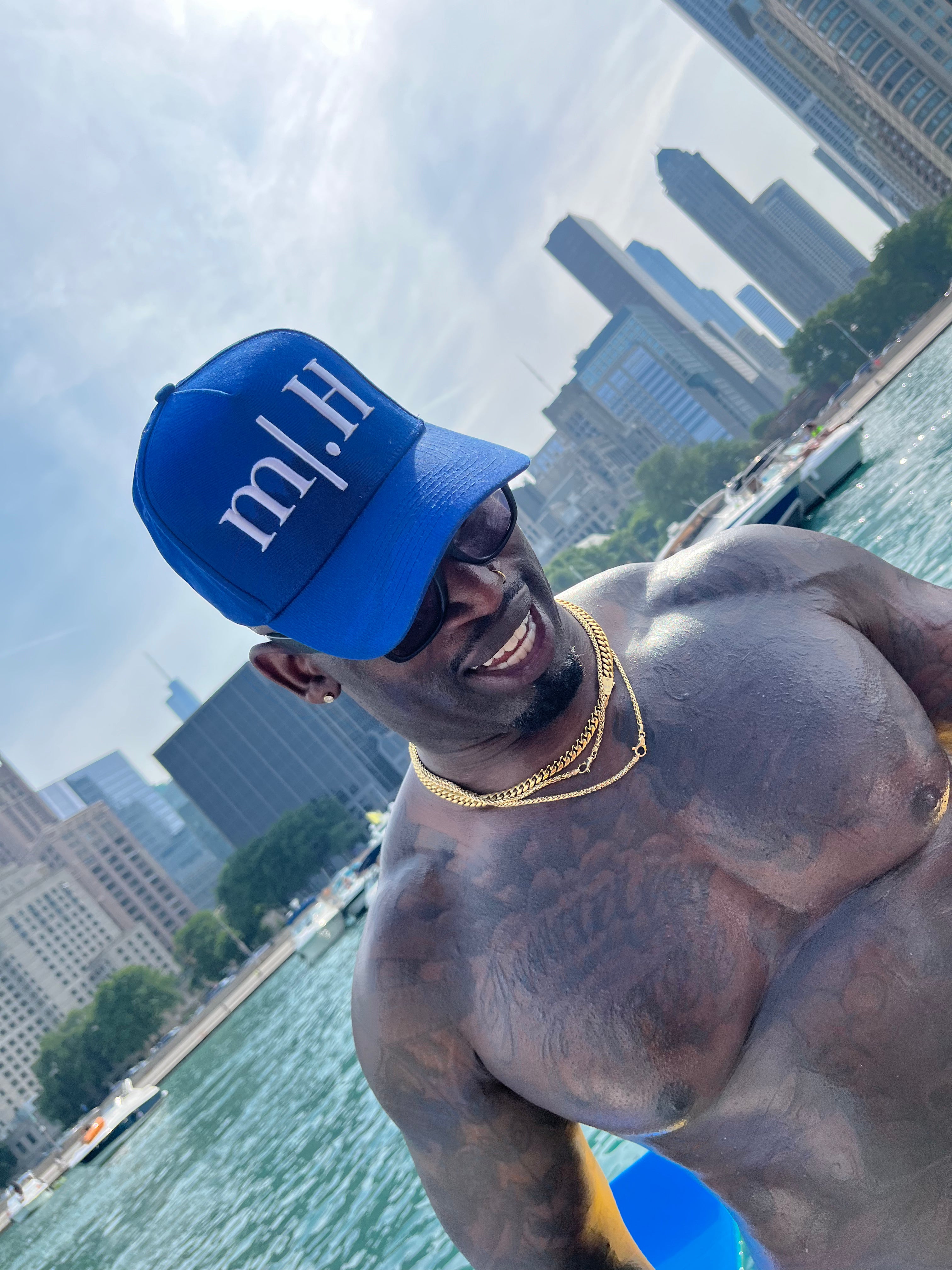 signature+.Snapback “electric boogie”